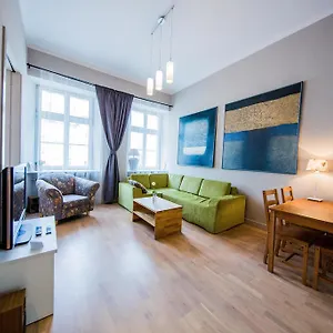 Good Night In - Aries Apartment Breslau