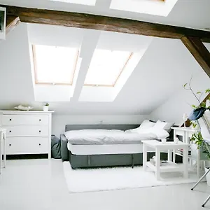 Hoza Attic Apartment Warschau